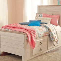 JUST LOWERED $$$ to $549!! Twin Bedroom set AND Never used Tempur-Pedic type mattress