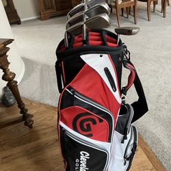 Cleveland Iron Set And Bag