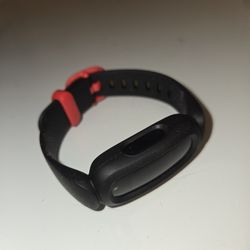 FitBit Ace3 - Black & Sport Red Edition