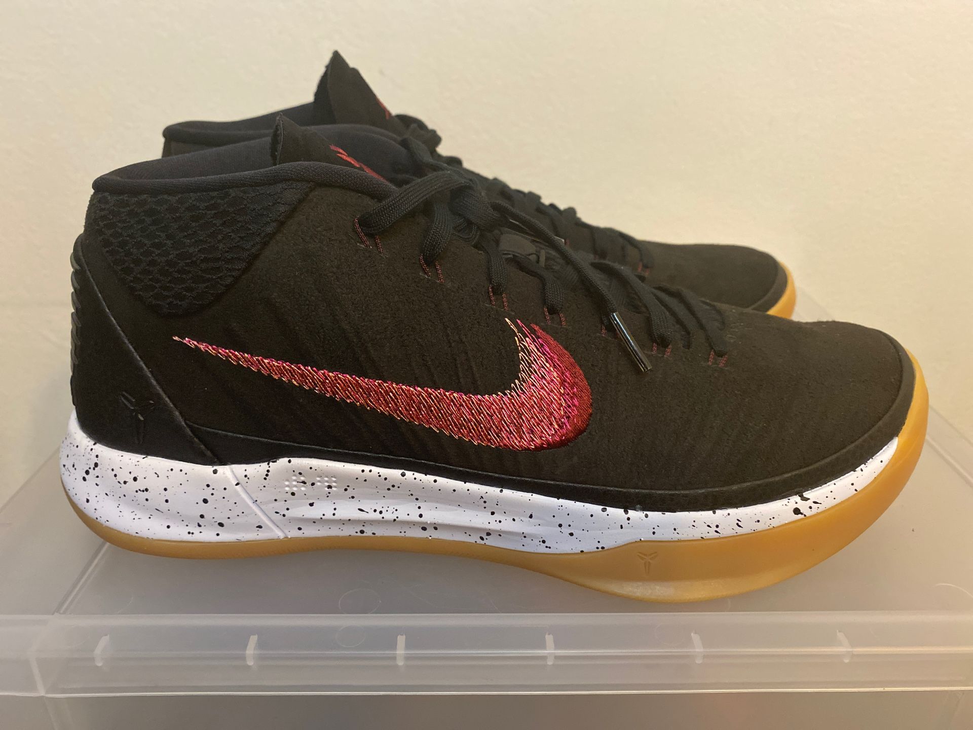 Indígena Empeorando Voluntario Nike Kobe AD Mid Basketball Shoes 922482-006 Black/Gum Sz 9.5 for Sale in  Coral Springs, FL - OfferUp