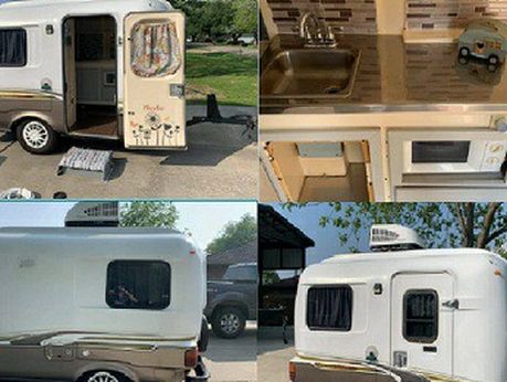 Photo The Vintage Camper interior and exterior is a beautiful.