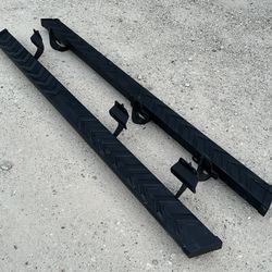 Rough Country Ford f-150 - 250 - 350 running boards 