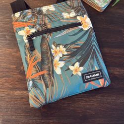 Dakine Crossbody