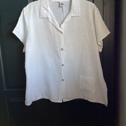 Women’s SPIRIT 100% linen white short sleeve button front top… Size large