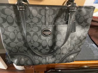 Coach Signature Tote Bag