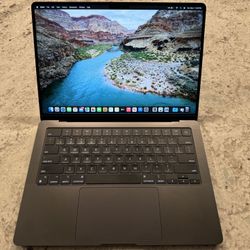 MacBook Pro 14 Inch M3 Pro Space Black 1TB