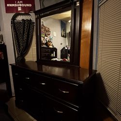 Dresser with Mirror 