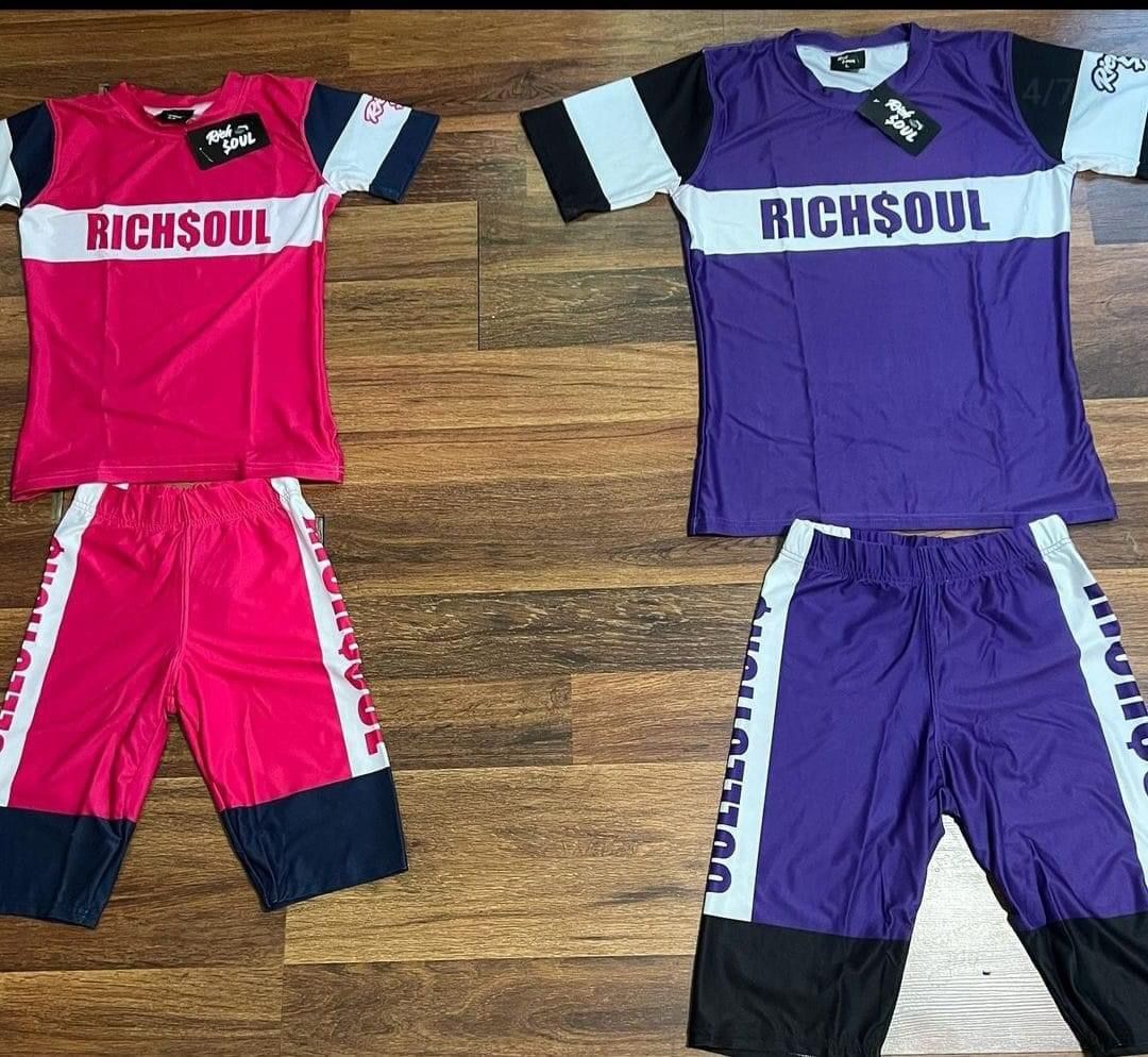 Mother's day sale all weekend hmu 🤙 💯🙎‍♀️  Women's Rich$oul outfits $20 sizes xs,s,m,l  Cartier frames $45 Gucci frames $40  Nike sweatsuits $60 si