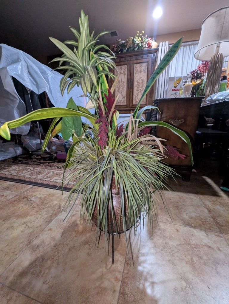 Beautiful Faux Plant Arrangement