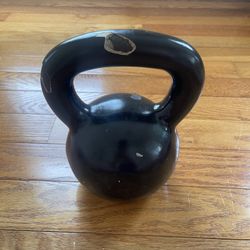 40 LB Kettlebell