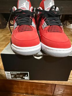 Jordan 4 toro bravo