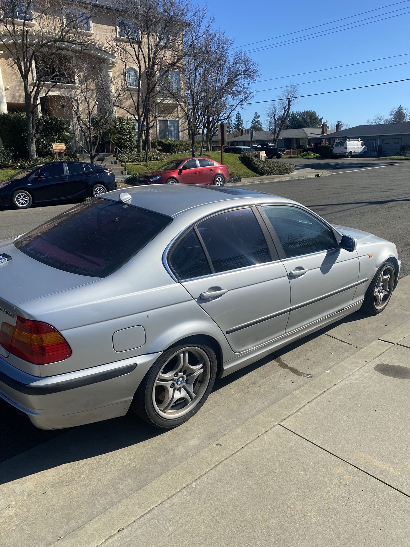 2004 BMW 330i