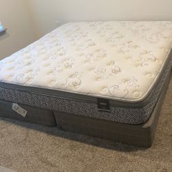 King Size Mattress, Brand New HDTV with Built I’m Fire stick And TV Stand