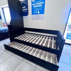 Day bed frame $299 on sale black brand new