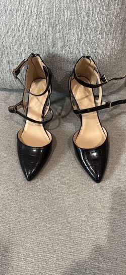 Liz Claiborne Black Croc Pointed-Toe Heels