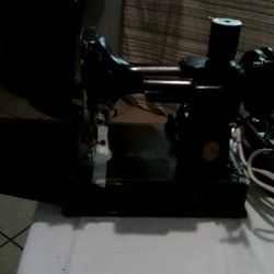 Electric Sewing Machine