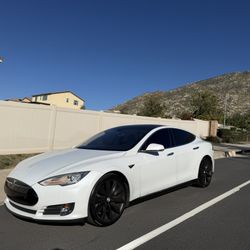 2013 Tesla Model S Performance 