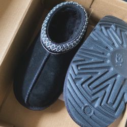 Toddler UGG slippers 10C