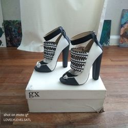 Gwen Stefani Platforms