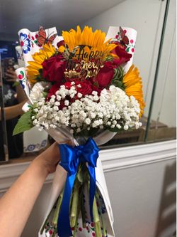 Mother’s Day flower arrangement