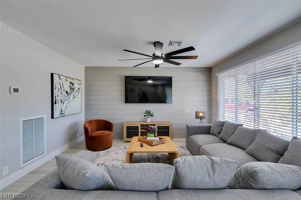 $2499 Free Delivery Up to 20 Miles on Orders Over 20 Miles Jennifer Grey 6-Piece Upholstered Modular Sectional