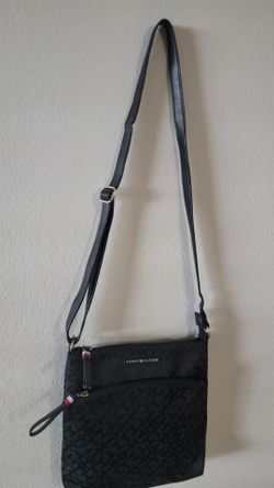 Tommy Hilfigure black purse