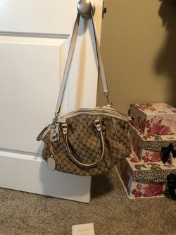 Authentic Gucci purse