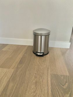 5 L/1.32Gallon Stainless Steel Step Trash Can