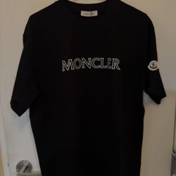 Moncler T Shirt L
