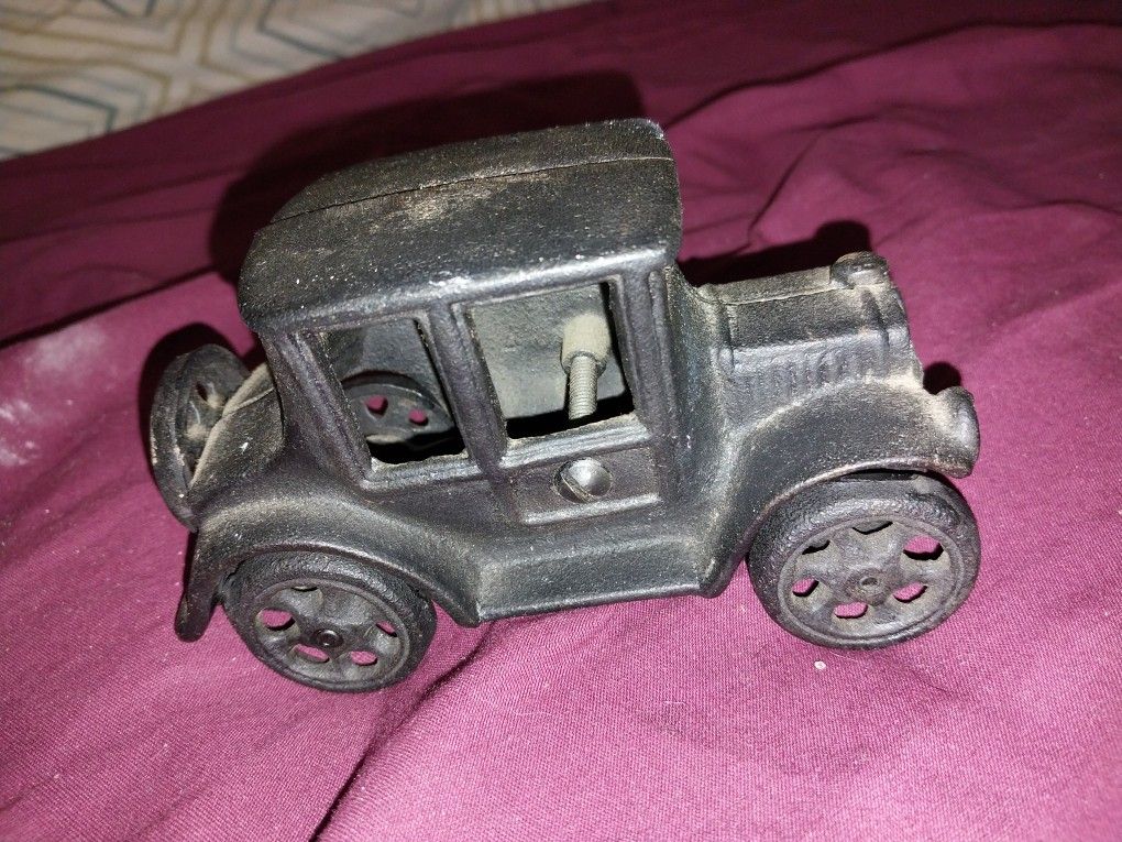 Antique Cast Iron Model T Toy Car