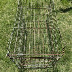 Large dog cage / crate 22 Wide 25 High and 42 Long