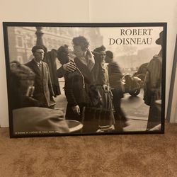 Replica Robert Doisneau Print Poster In Frame $20