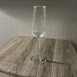 48 GLASS Champagne Flutes