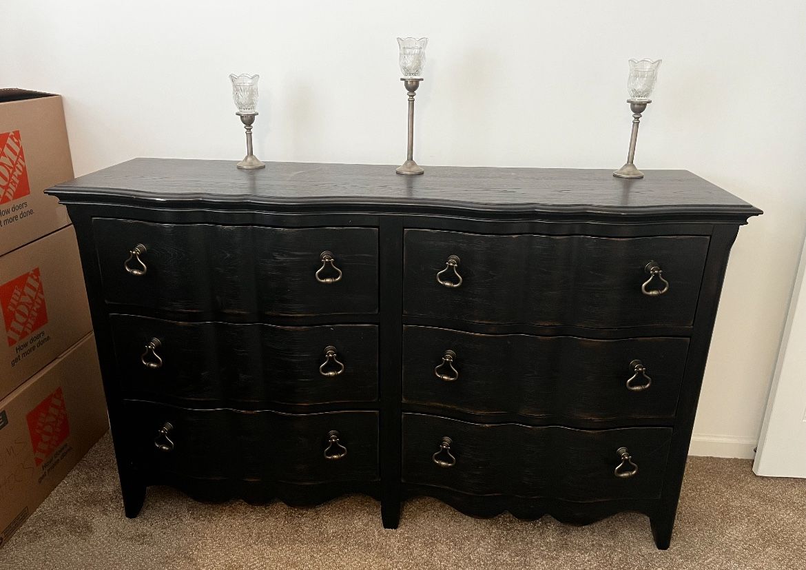 3 Piece Liberty Furniture Bedroom Set - LAST DAY GREER