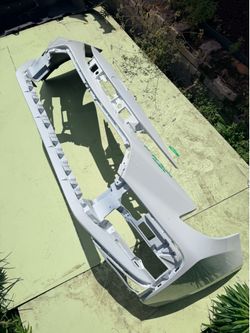 2020-24 TOYOTA COROLLA FRONT BUMPER OEM