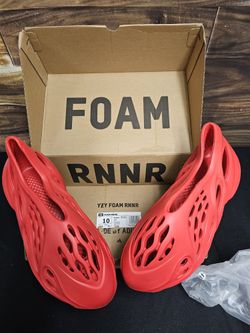 Used Yeezy Foam Runner 