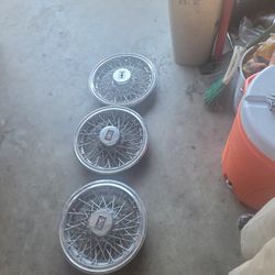 Oldsmobile Hubcaps