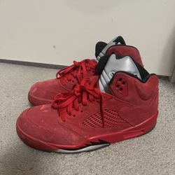 VNDS JORDAN 5 RED SUEDE SIZE 9.5