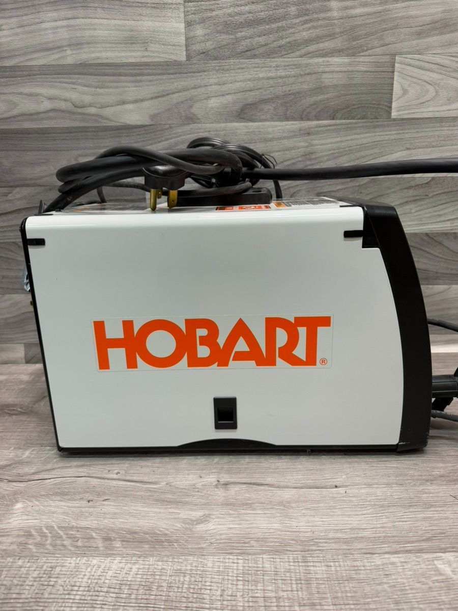Hobart Handler 190, 230V, 190 Amp, MIG Welder (A1D022836)