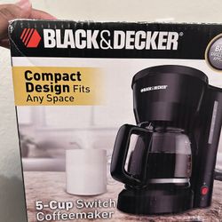 Coffee Machine 5 Cup - Black & Decker