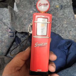 Snap-on Toy Gas Pump