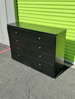 Midnight Modern 6-Drawer Dresser – Sleek Black Wood