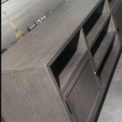 Beautiful TV Stand Very Heavy And Sturdy Great Condition 