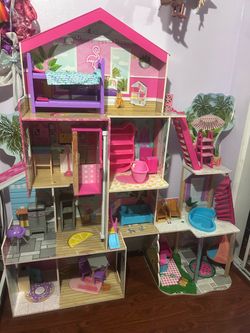 Barbie/Doll house