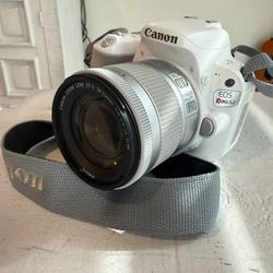 Canon EOS Rebel SL2 DSLR 