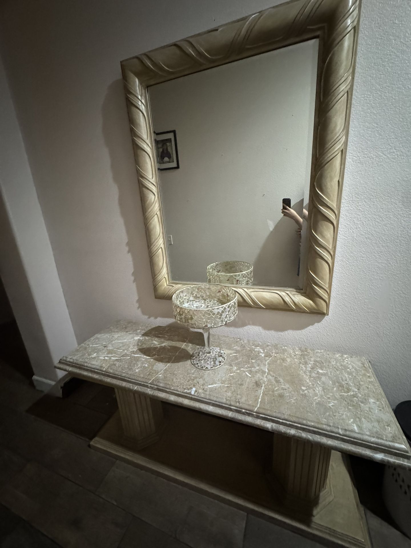 Marble decoration table comes with mirror and vase