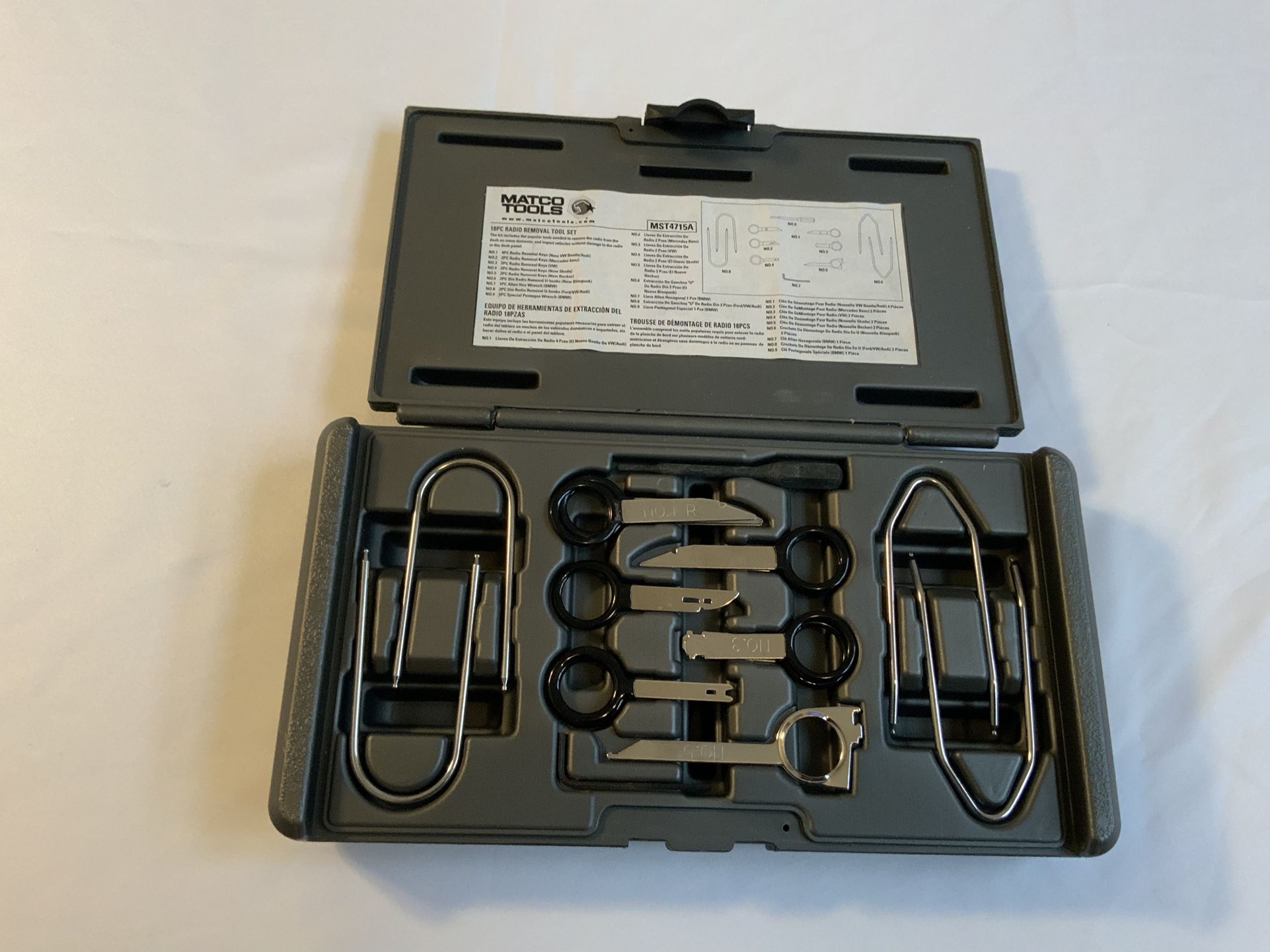 Matco Tools Mst4715a 18pc European Deluxe Radio Removal Tool Set