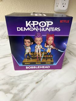K-Pop Demon Hunters Bobblehead (New in box)