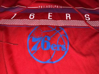 Philadelphia 76ers Sixers Red Pull Over UNK Hoodie NBA Small