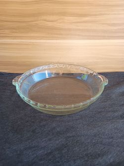 Pyrex 229 - 04 Glass Pie Plate Baking Dish Ruffled Scalloped Edge 9.5" - 2.4 cm